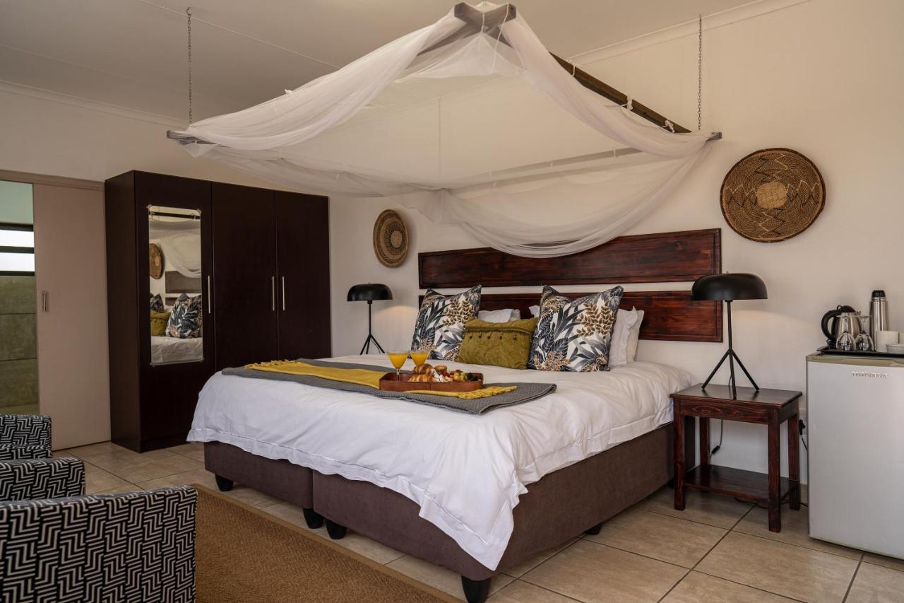 Tshukudu Game Lodge